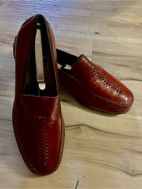 Cole Haan Womens Red Leather Slip-On Loafers